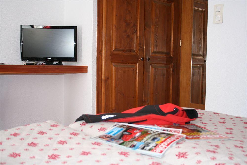 Hotel Le Chamois Logis โมลีนส์-ออง-กีราส ภายนอก รูปภาพ