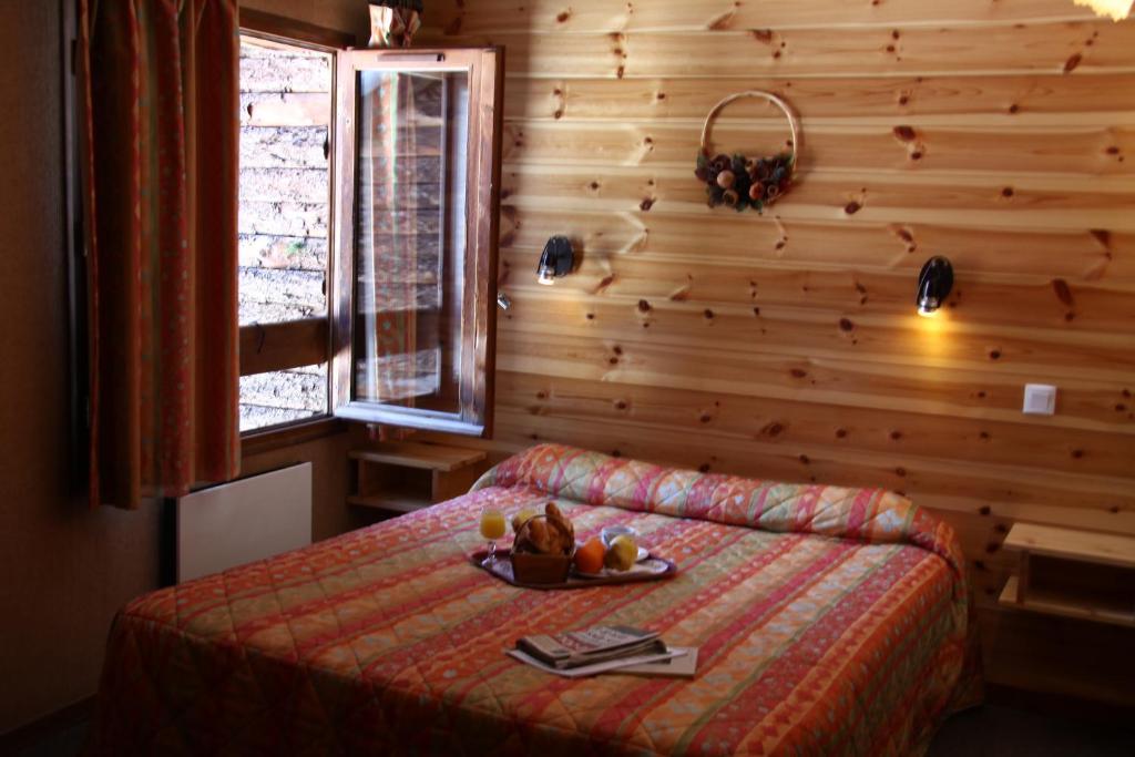 Hotel Le Chamois Logis โมลีนส์-ออง-กีราส ภายนอก รูปภาพ