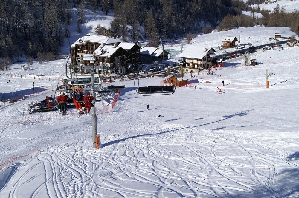 Hotel Le Chamois Logis โมลีนส์-ออง-กีราส ภายนอก รูปภาพ