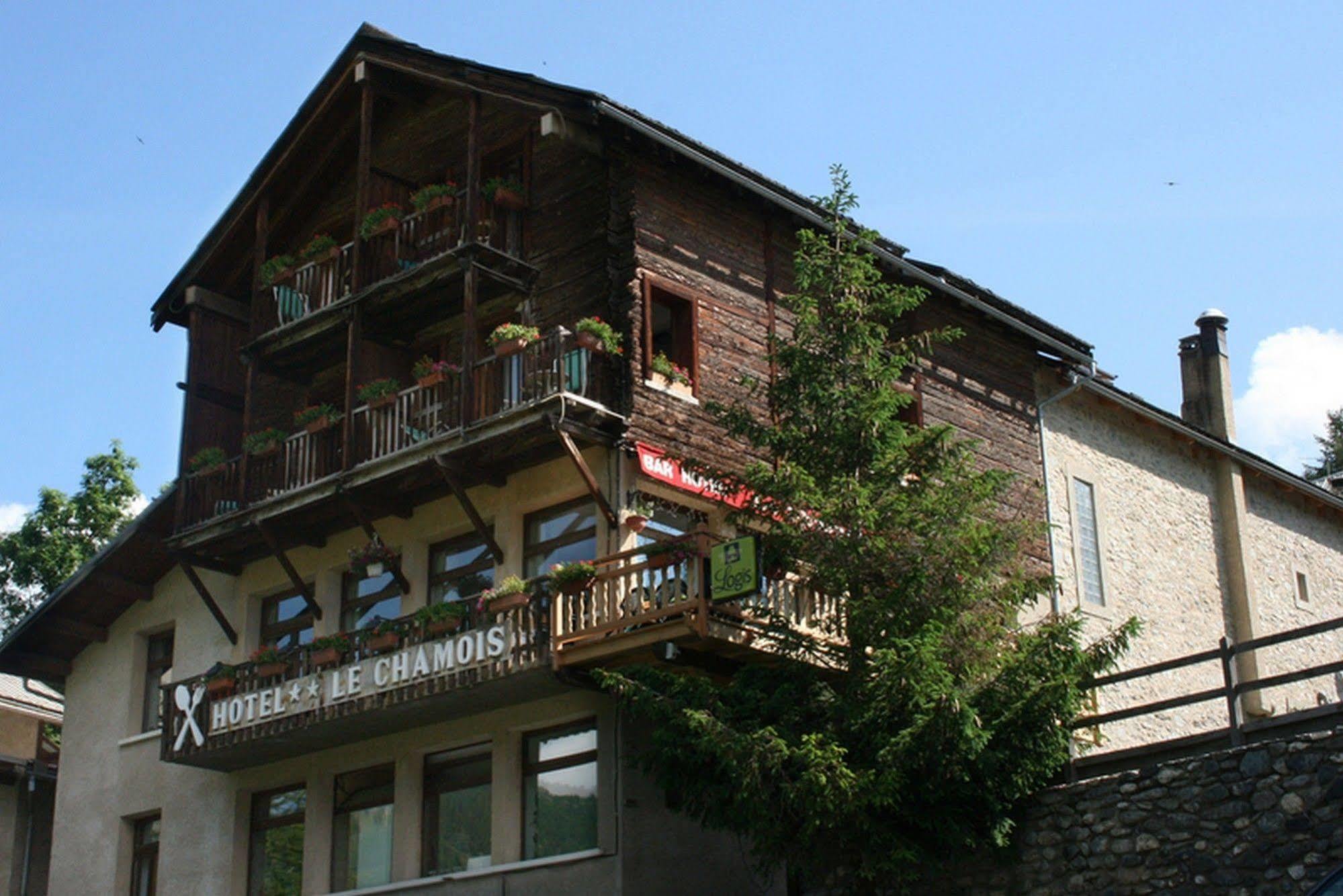 Hotel Le Chamois Logis โมลีนส์-ออง-กีราส ภายนอก รูปภาพ