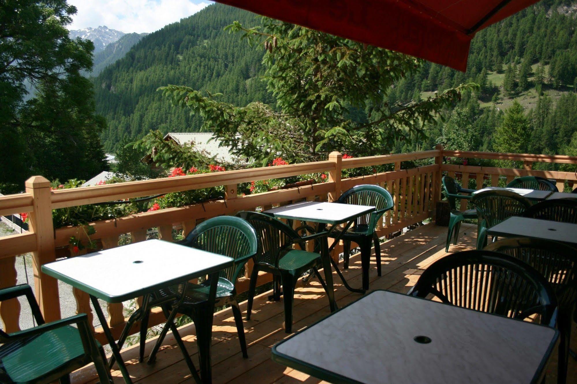 Hotel Le Chamois Logis โมลีนส์-ออง-กีราส ภายนอก รูปภาพ